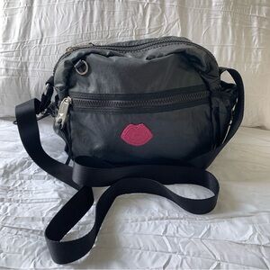 JUICY COUTURE Black/Pink Crossbody Bag/Fanny Lightweight Shoulder Strap Pockets